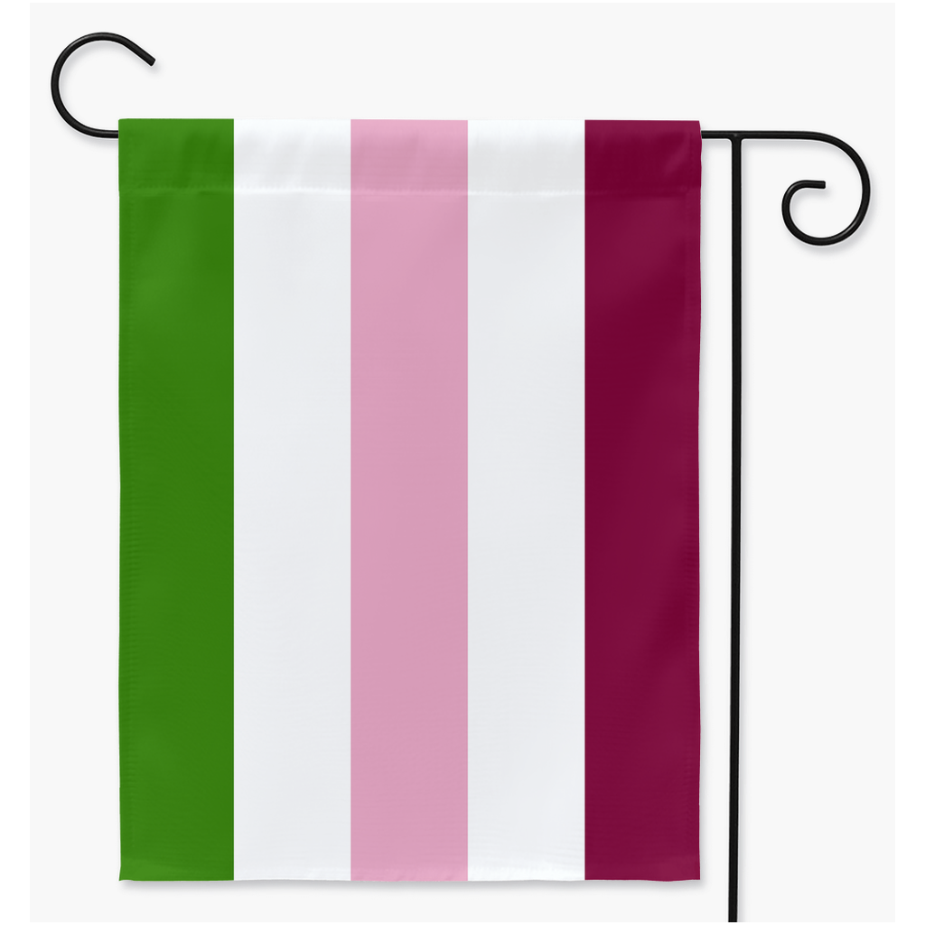 Feminamoric - V1 Drapeaux de cour et de jardin | Simple ou double face | 2 tailles | Orientations romantiques et sexuelles