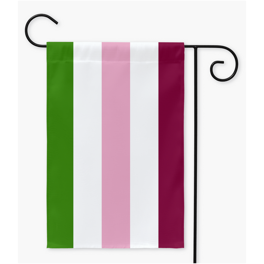 Feminamoric - V1 Drapeaux de cour et de jardin | Simple ou double face | 2 tailles | Orientations romantiques et sexuelles