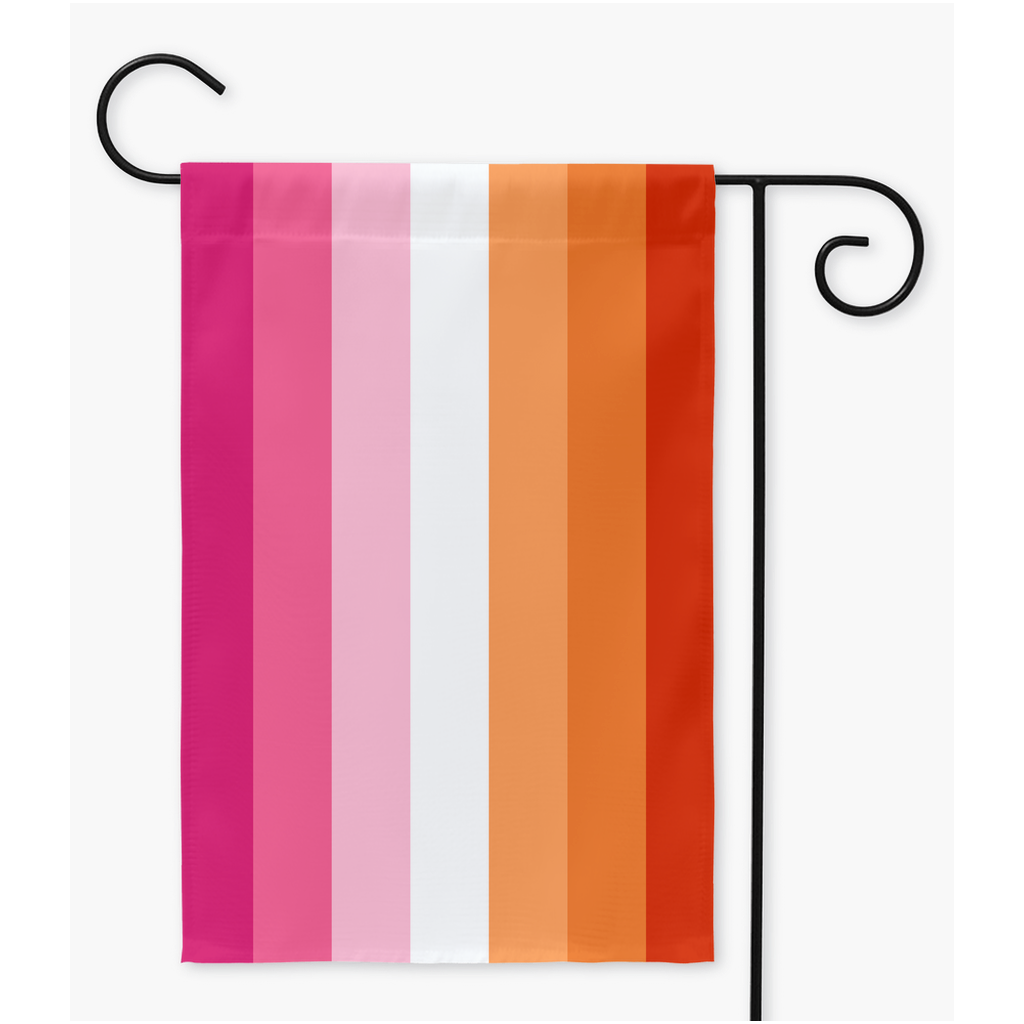 Lesbienne - V3 Drapeaux de cour et de jardin | Simple ou double face | 2 tailles | Orientations romantiques et sexuelles