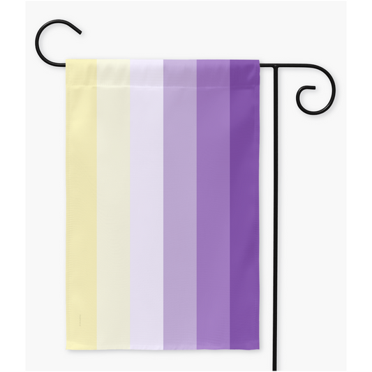 Drapeaux de cour et de jardin lunaires | Simple ou double face | 2 tailles | Orientations romantiques et sexuelles